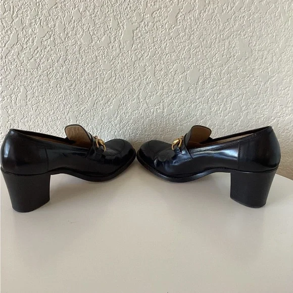 Vintage Gucci Heel Loafers Gold Horsebit Detail - Picture 6 of 9